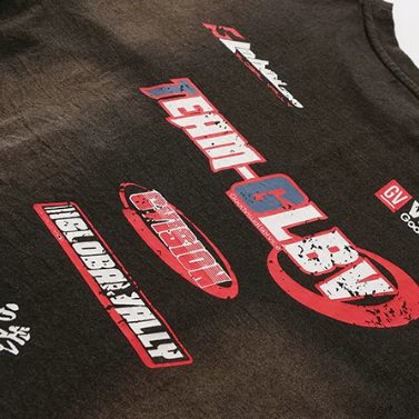 Macro of the back print in red and blue