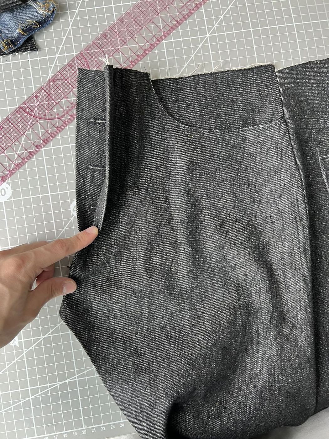 Three-button fly placket from the inside